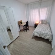 Apartment c/ Cristo de la Yedra - Room 1 - septiembre 2025 (reservado)